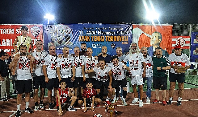 11. ASDD Efsaneler Futbol Ayak Tenisi Turnuvası sona erdi 11. ASDD Efsaneler Futbol Ayak Tenisi Turnuvası sona erdi