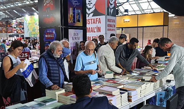 16. Antalya Kitap Fuarı kapılarını açtı 16. Antalya Kitap Fuarı kapılarını açtı