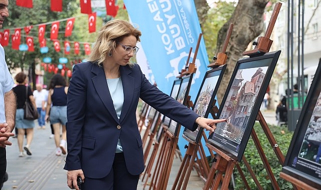 17 Ağustos'un 27'nci yılında anlamlı sergi 17 Ağustos'un 27'nci yılında anlamlı sergi