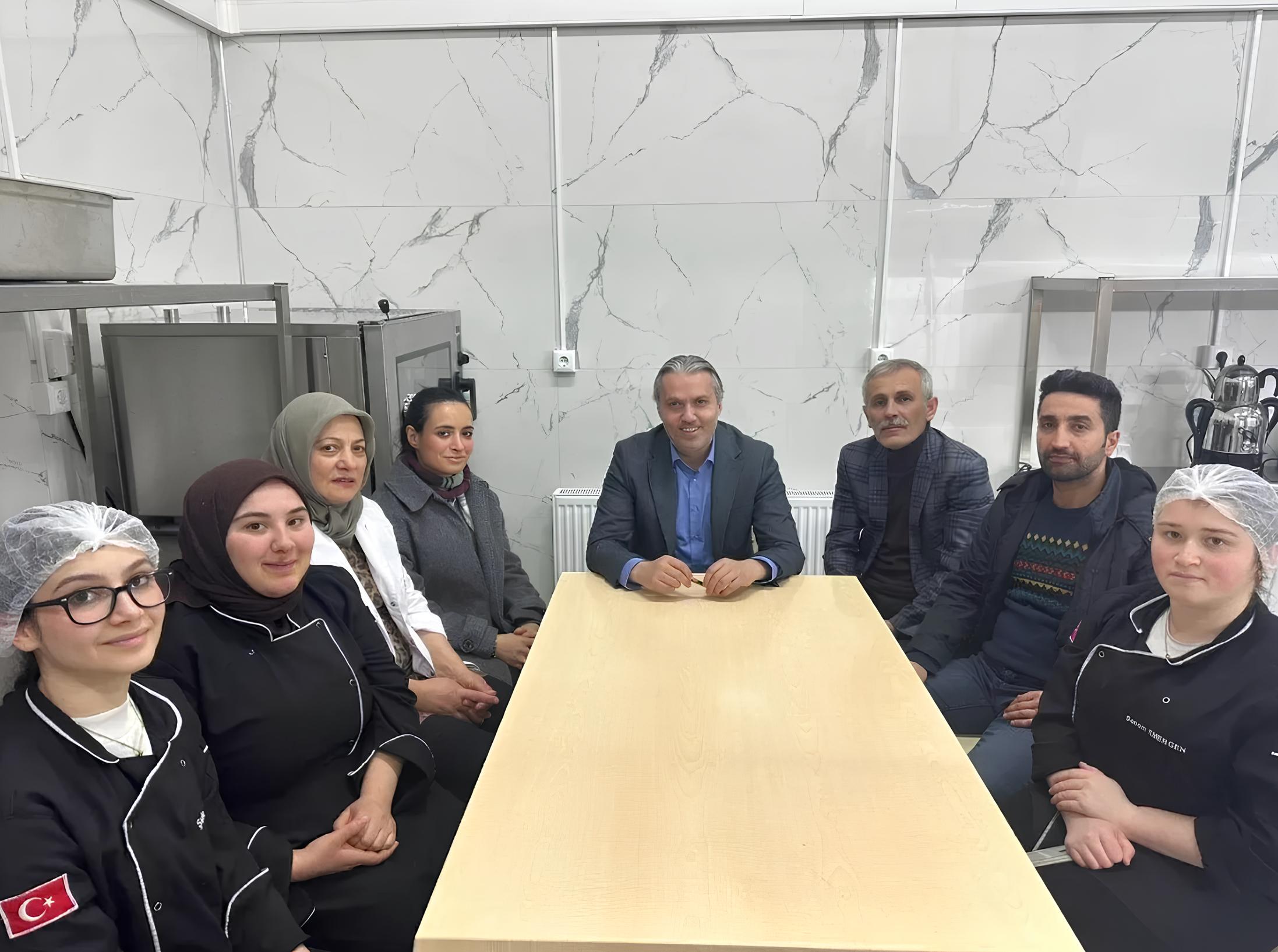 Aybastı’da Günde 5.000 Kişilik Yemek Üretiliyor!