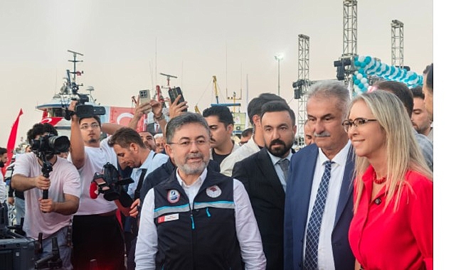 2026-2027 Su Ürünleri Av Sezonu Güzelbahçe'den “Vira Bismillah" Diyerek Başladı 2026-2027 Su Ürünleri Av Sezonu Güzelbahçe'den “Vira Bismillah" Diyerek Başladı
