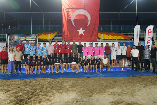 2026 Air Badminton Türkiye Şampiyonası Alanya'da tamamlandı
2026 Air Badminton Türkiye Şampiyonası Alanya'da tamamlandı