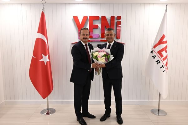 Ağıralioğlu: Biz memleket hayalimizi kışlaya çevirmedik Ağıralioğlu: Biz memleket hayalimizi kışlaya çevirmedik