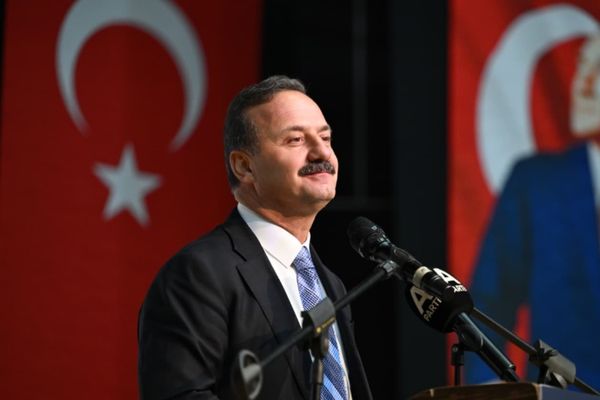 Ağıralioğlu, Gaziantep’te esnaf ve vatandaşlarla bir araya geldi Ağıralioğlu, Gaziantep’te esnaf ve vatandaşlarla bir araya geldi