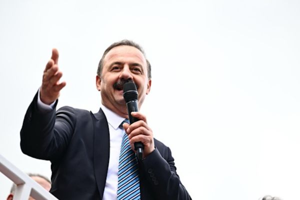 Ağıralioğlu: Vesayetle mücadele, bütün yetkiyi bir partide toplamak için yapılmaz Ağıralioğlu: Vesayetle mücadele, bütün yetkiyi bir partide toplamak için yapılmaz