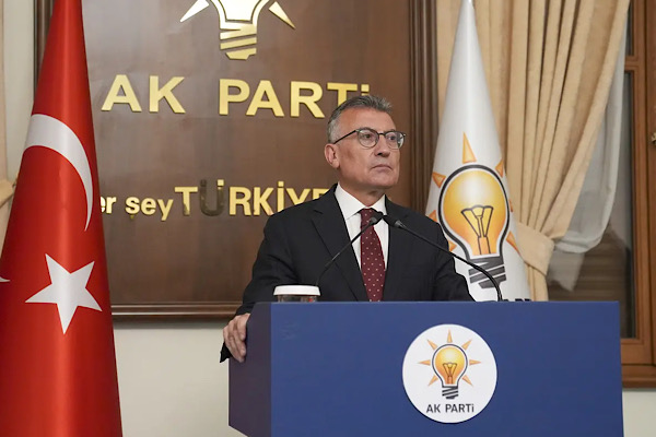 AK Parti Grup Başkanı Güler: 360’a yakın imzayla teklifi Meclis’e sunduk AK Parti Grup Başkanı Güler: 360’a yakın imzayla teklifi Meclis’e sunduk