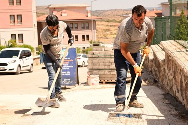 Akgedik’te üstyapı onarımı sürüyor Akgedik’te üstyapı onarımı sürüyor
