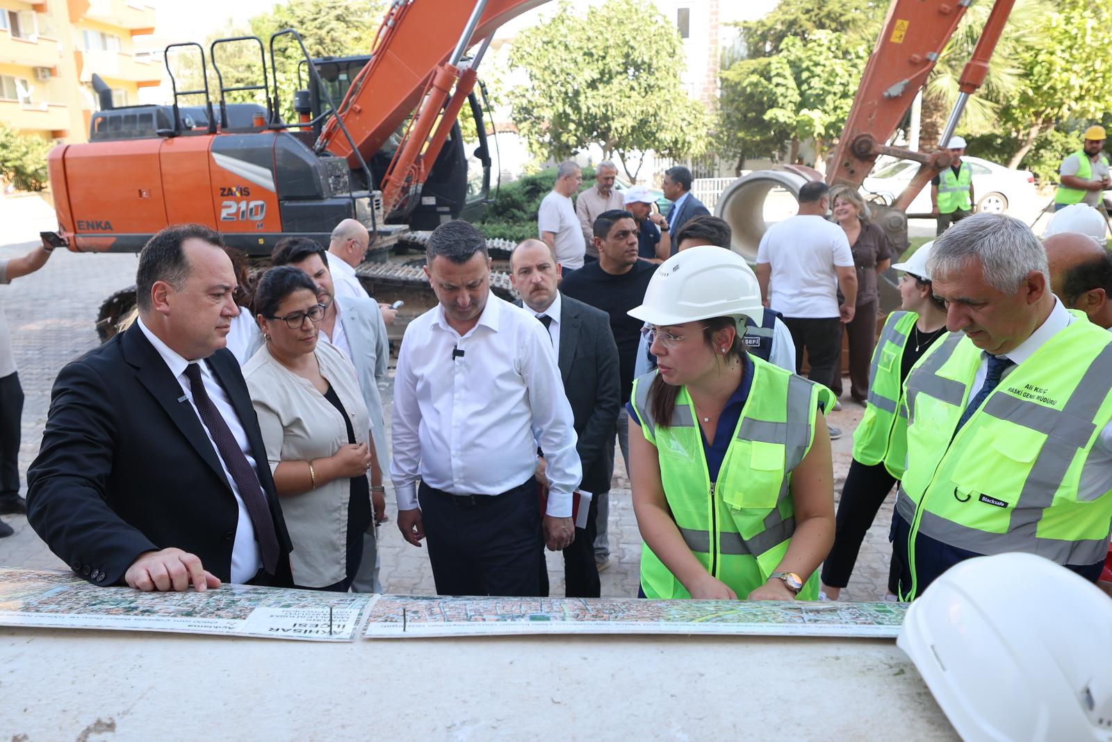 Akhisar’da 32 milyon liralık altyapı yatırımı sürüyor Akhisar’da 32 milyon liralık altyapı yatırımı sürüyor