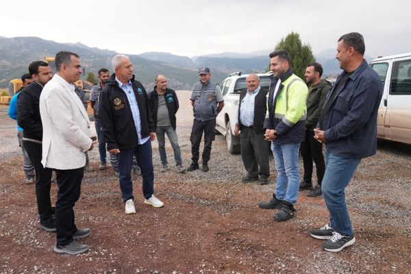 Alanya’nın kırsal mahallelerinde 25 kilometrelik asfalt çalışması sürüyor Alanya’nın kırsal mahallelerinde 25 kilometrelik asfalt çalışması sürüyor
