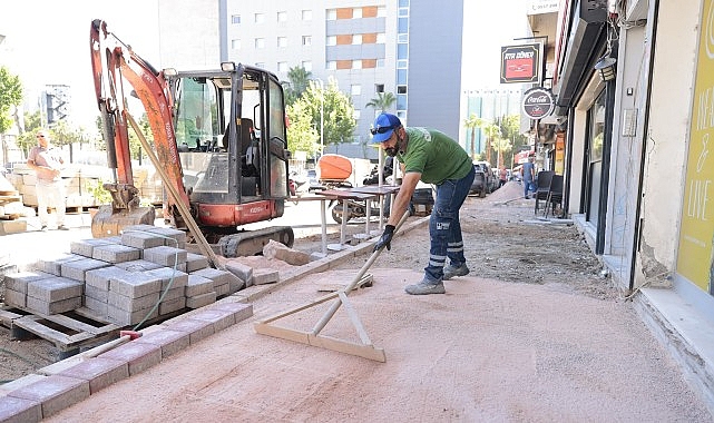Alsancak sokakları yenilenmeye devam ediyor Alsancak sokakları yenilenmeye devam ediyor