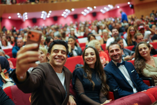 Altın Portakal'da iki film gösterimi daha yapıldı Altın Portakal'da iki film gösterimi daha yapıldı