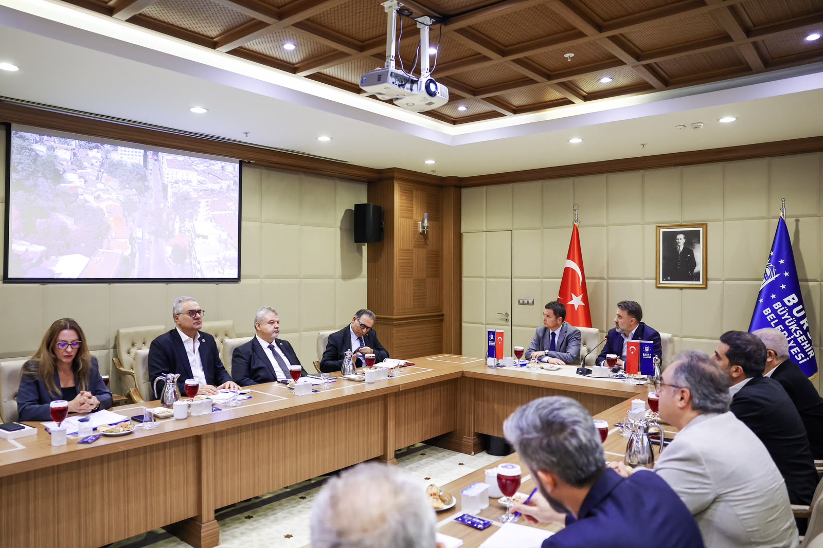 Altıparmak-Çarşamba’da kentsel dönüşüm hızlanıyor Altıparmak-Çarşamba’da kentsel dönüşüm hızlanıyor