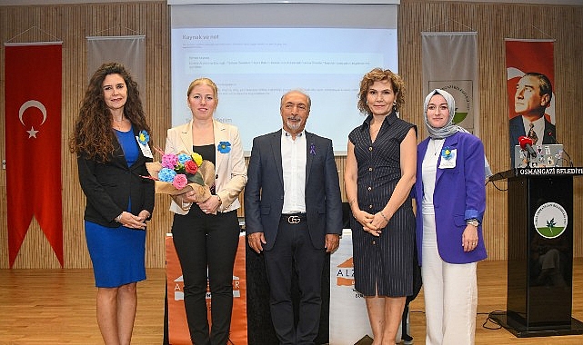 Alzheimer'de Erken Tanının Önemi Osmangazi'de Konuşuldu Alzheimer'de Erken Tanının Önemi Osmangazi'de Konuşuldu