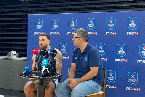 Anadolu Efes’in 2026-2027 sezonu EuroLeague Medya Günü gerçekleştirildi Anadolu Efes’in 2026-2027 sezonu EuroLeague Medya Günü gerçekleştirildi