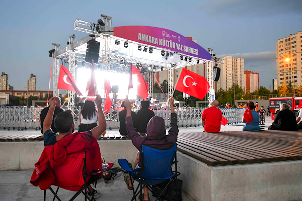 Ankara’da 30 Ağustos Zafer Bayramı etkinliklerle kutlandı Ankara’da 30 Ağustos Zafer Bayramı etkinliklerle kutlandı