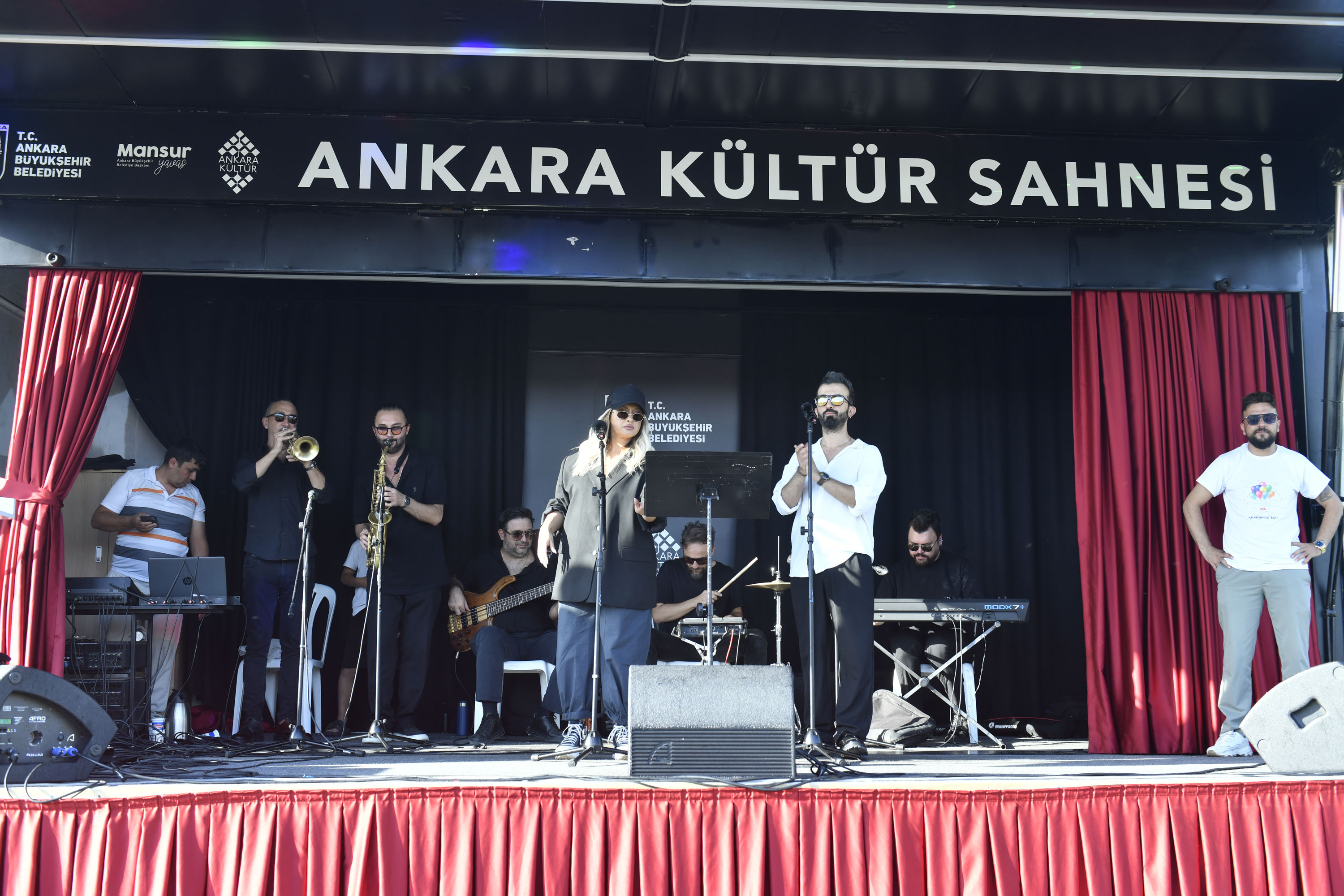 Ankara’da çocuklar “Yaza Veda, Okula Merhaba” şenliğinde buluştu Ankara’da çocuklar “Yaza Veda, Okula Merhaba” şenliğinde buluştu