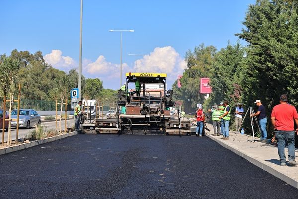 Antalya’da COP31 hazırlıkları kapsamında asfalt çalışmaları sürüyor Antalya’da COP31 hazırlıkları kapsamında asfalt çalışmaları sürüyor
