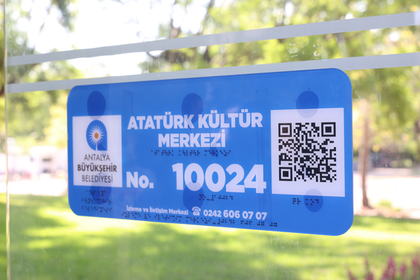 Antalya'da engelli dostu durak sayısı artıyor Antalya'da engelli dostu durak sayısı artıyor