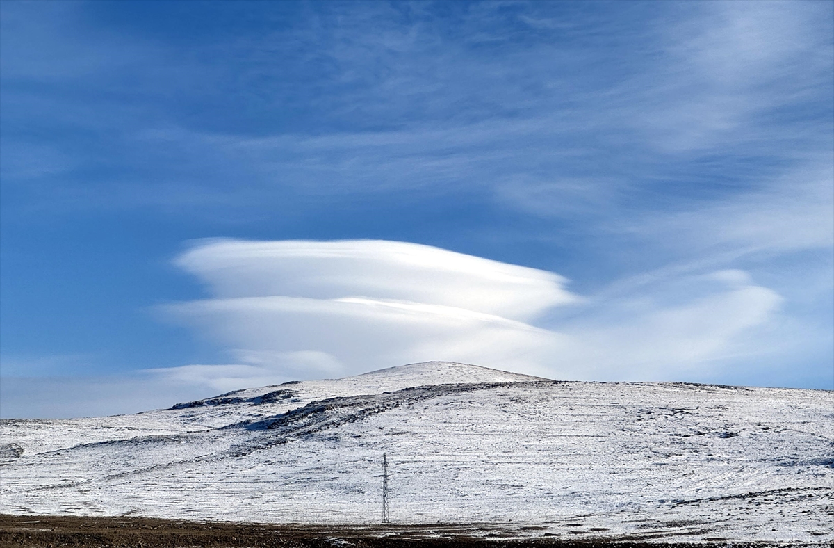 Ardahan'da mercek bulutları görüldü Ardahan'da mercek bulutları görüldü