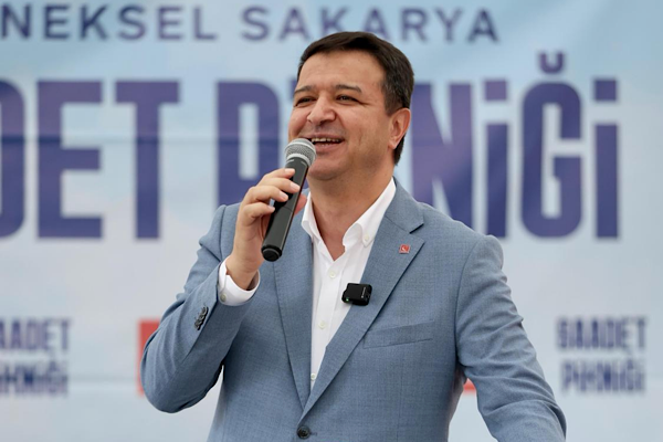 Arıkan: Araç pert oldu, siz koltuk kılıfı değiştiriyorsunuz Arıkan: Araç pert oldu, siz koltuk kılıfı değiştiriyorsunuz