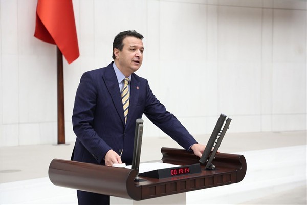 Arıkan, Saadet Partisi’nin İstanbul pikniğinde Babacan ile bir araya geldi Arıkan, Saadet Partisi’nin İstanbul pikniğinde Babacan ile bir araya geldi