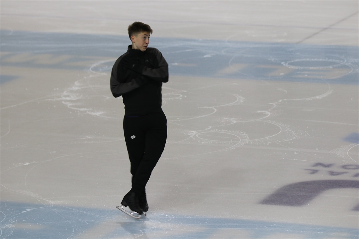 Artistik Buz Pateni Türkiye Şampiyonası, Kocaeli'de başladı Artistik Buz Pateni Türkiye Şampiyonası, Kocaeli'de başladı