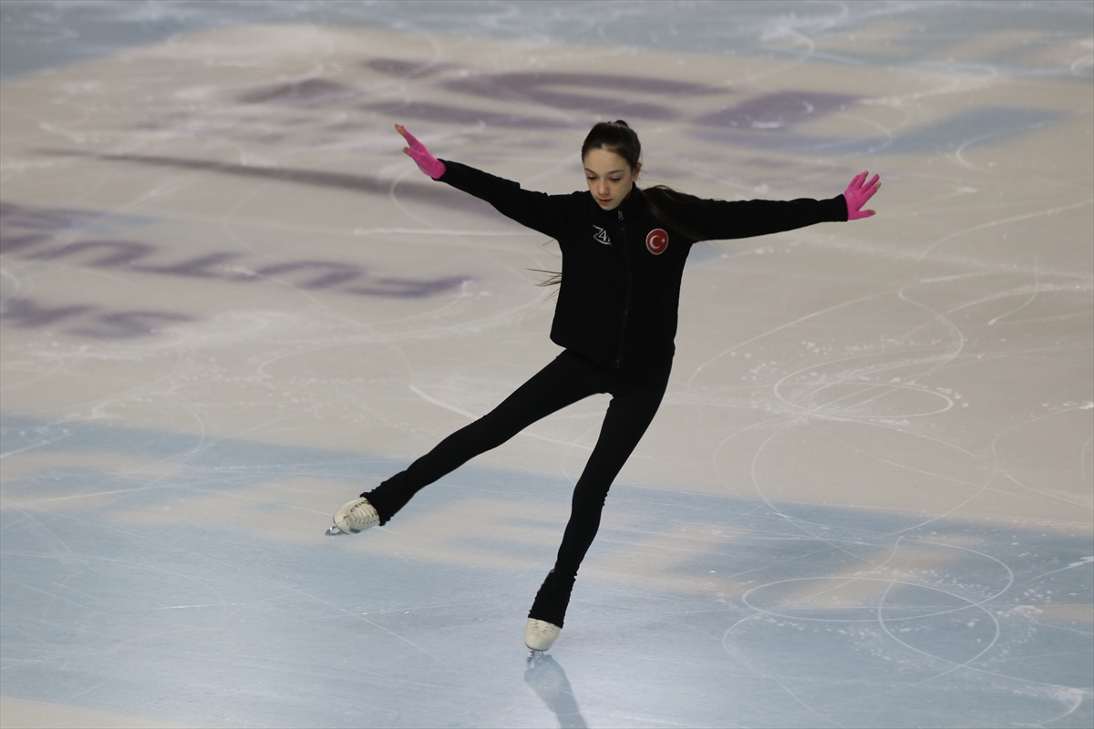 Artistik Buz Pateni Türkiye Şampiyonası, Kocaeli'de başladı Artistik Buz Pateni Türkiye Şampiyonası, Kocaeli'de başladı