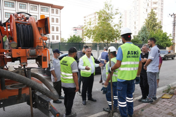 ASKİ’den kış hazırlığı kapsamında kanal hatlarında temizlik ASKİ’den kış hazırlığı kapsamında kanal hatlarında temizlik