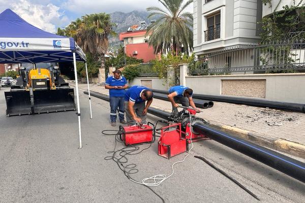 Aslanbucak Mahallesi’nde içme suyu hattı yenileniyor Aslanbucak Mahallesi’nde içme suyu hattı yenileniyor