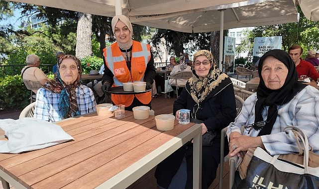 Aşure bereketi Saygınlar Kulübü'ne taşındı Aşure bereketi Saygınlar Kulübü'ne taşındı