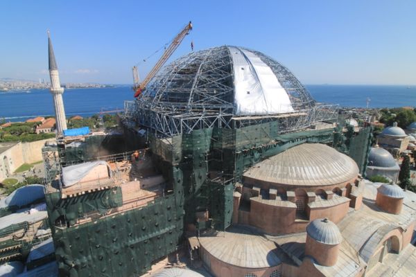 Ayasofya’nın ana kubbe restorasyonunda yeni aşama Ayasofya’nın ana kubbe restorasyonunda yeni aşama