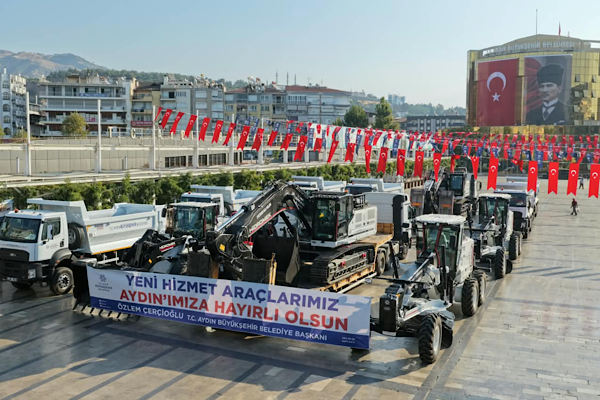 Aydın araç filosuna 14 yeni hizmet aracı kattı Aydın araç filosuna 14 yeni hizmet aracı kattı