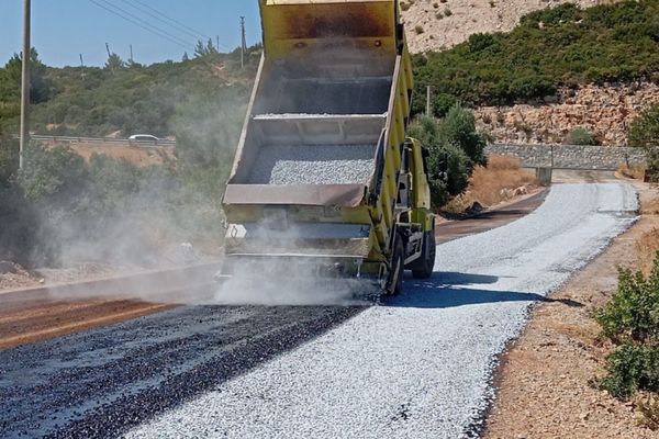 Aydın Büyükşehir Belediyesi ulaşım altyapısını güçlendirmeyi sürdürüyor Aydın Büyükşehir Belediyesi ulaşım altyapısını güçlendirmeyi sürdürüyor