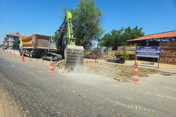 Aydın Büyükşehir Belediyesi yol yapım çalışmalarını sürdürüyor Aydın Büyükşehir Belediyesi yol yapım çalışmalarını sürdürüyor