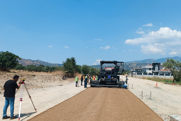 Aydın'da 17 ilçede eş zamanlı altyapı çalışmaları sürüyor Aydın'da 17 ilçede eş zamanlı altyapı çalışmaları sürüyor