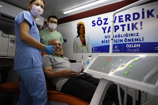 Aydın’da mobil ağız ve diş sağlığı klinikleri hizmetlerini sürdürüyor Aydın’da mobil ağız ve diş sağlığı klinikleri hizmetlerini sürdürüyor