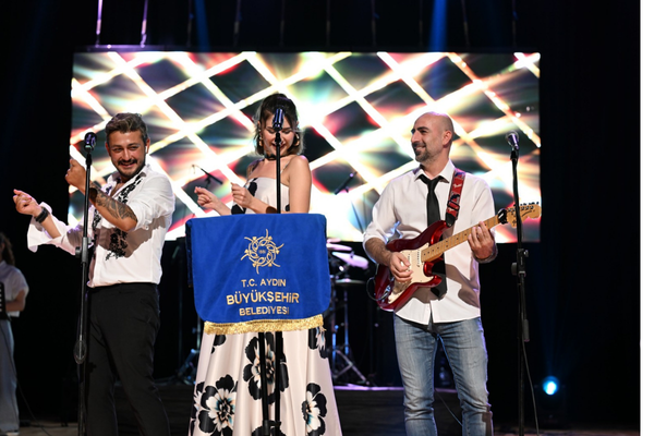 Aydın'da yaz konserleri sürüyor Aydın'da yaz konserleri sürüyor