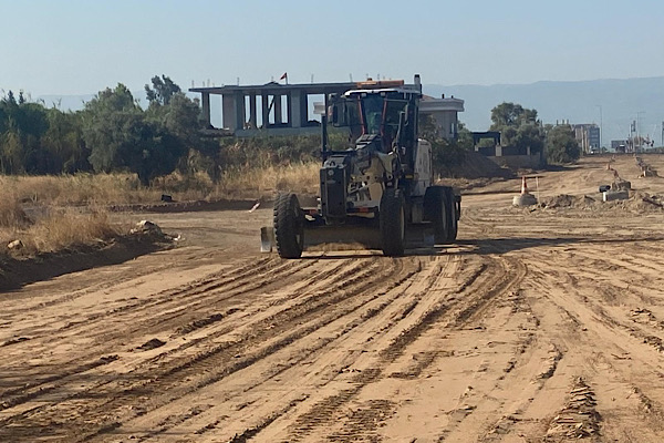 Aydın’da yol yapım ve bakım çalışmaları 17 ilçede sürüyor Aydın’da yol yapım ve bakım çalışmaları 17 ilçede sürüyor