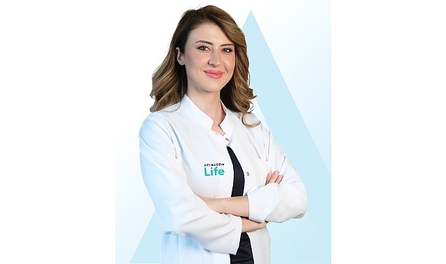 Aynada Gördüğünüz Kırışıklıkların Gerçek Nedeni Yaşlılık Değil! Aynada Gördüğünüz Kırışıklıkların Gerçek Nedeni Yaşlılık Değil!