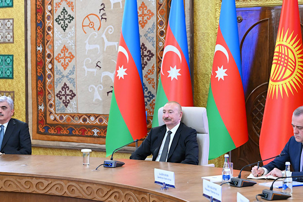 Azerbaycan ve Kırgızistan Devletlerarası Konseyi toplandı Azerbaycan ve Kırgızistan Devletlerarası Konseyi toplandı