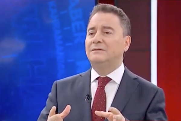 Babacan: Gençler umudunu kaybetmesin, Türkiye’nin her sorununun çözümü var Babacan: Gençler umudunu kaybetmesin, Türkiye’nin her sorununun çözümü var