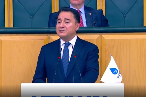 Babacan: Halkımız ekonomik krizin ürettiği sorunların farkında Babacan: Halkımız ekonomik krizin ürettiği sorunların farkında