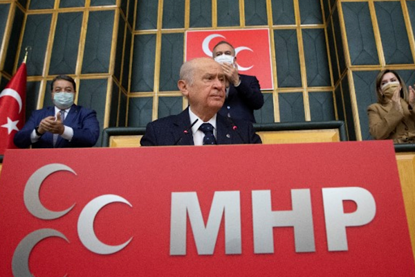 Bahçeli: Fon krizinin Cumhur İttifakı’na yönelik saldırıya dönüşmesine izin verilmemeli Bahçeli: Fon krizinin Cumhur İttifakı’na yönelik saldırıya dönüşmesine izin verilmemeli