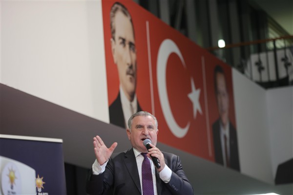 Bakan Bak: Türkiye ile Maldivler arasında gençlik ve spor iş birliği görüşüldü Bakan Bak: Türkiye ile Maldivler arasında gençlik ve spor iş birliği görüşüldü