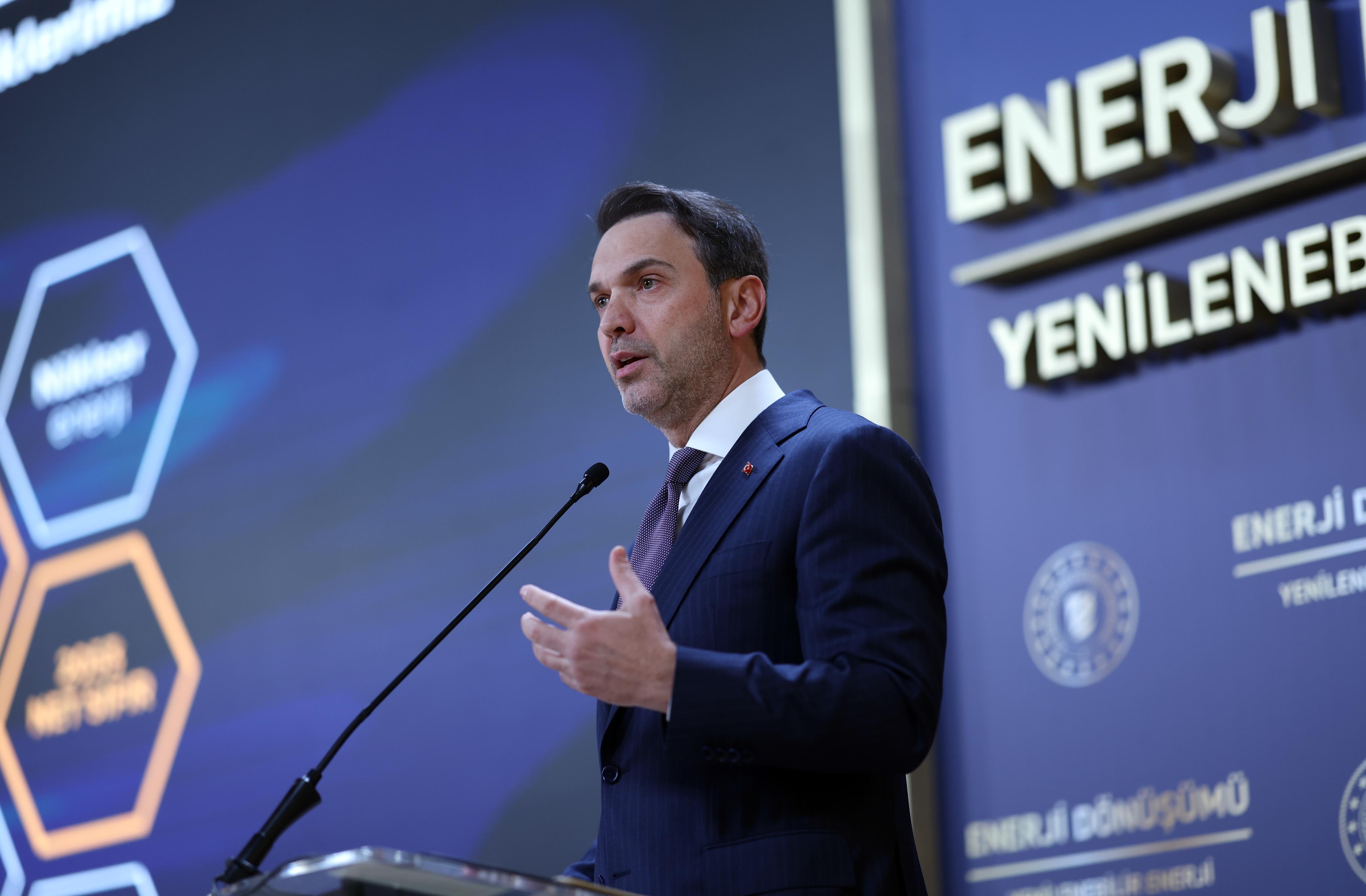 Bakan Bayraktar’dan Türk dünyasına enerji iş birliği mesajı Bakan Bayraktar’dan Türk dünyasına enerji iş birliği mesajı