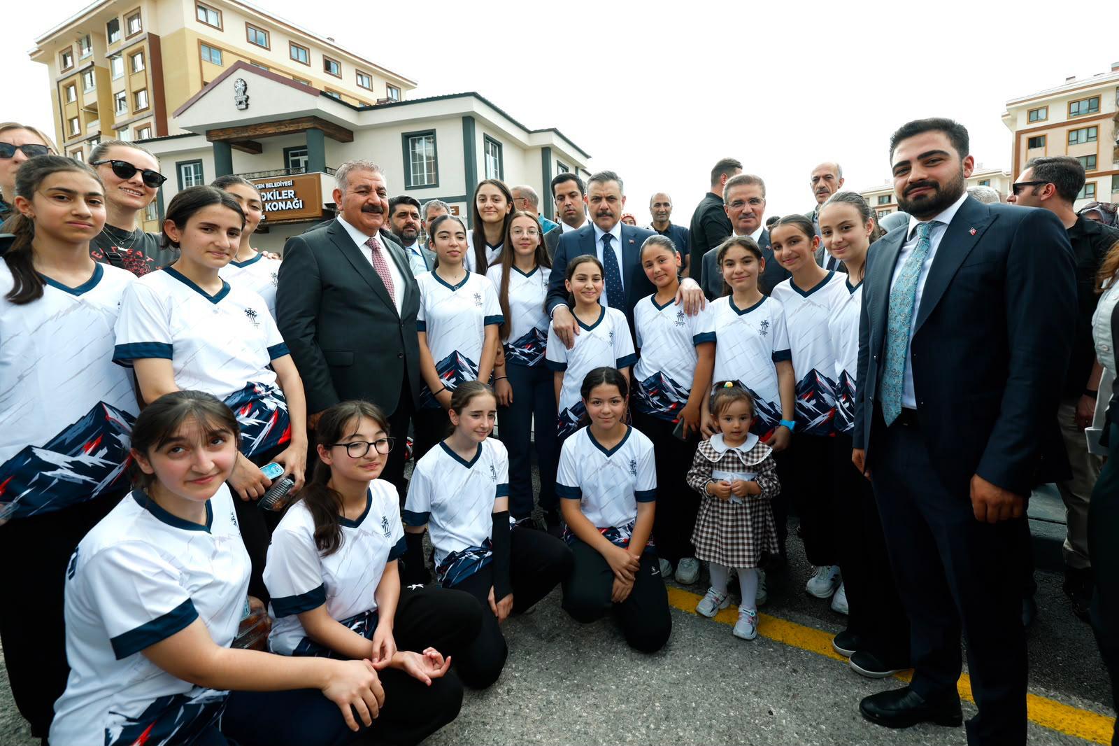 Bakan Çiftçi: 81 ilde okul çevrelerinde güvenlik denetimleri artırılacak Bakan Çiftçi: 81 ilde okul çevrelerinde güvenlik denetimleri artırılacak