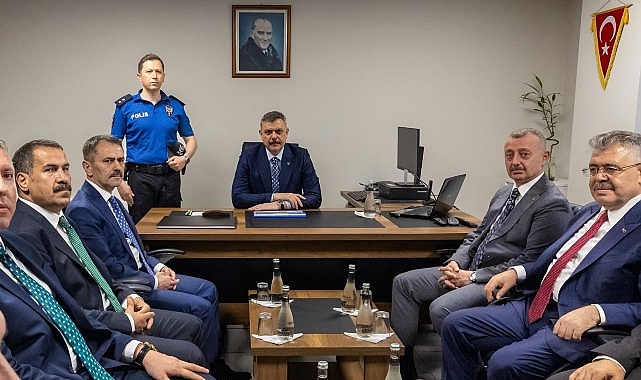 Bakan Çiftçi, Büyükşehir'in vizyon projelerini yerinde inceledi Bakan Çiftçi, Büyükşehir'in vizyon projelerini yerinde inceledi