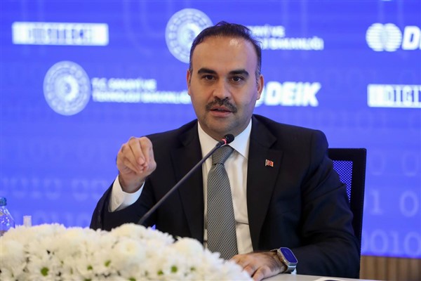 Bakan Kacır: Türkiye’nin sanayi üretimi yüzde 31 arttı Bakan Kacır: Türkiye’nin sanayi üretimi yüzde 31 arttı