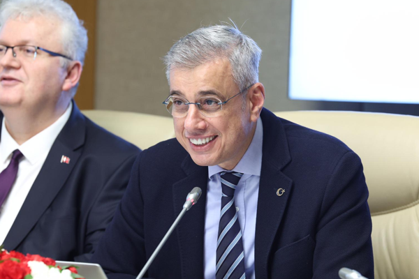 Bakan Memişoğlu: Önceliğimiz çocuklarımıza tütün ürünü satışını önlemek Bakan Memişoğlu: Önceliğimiz çocuklarımıza tütün ürünü satışını önlemek