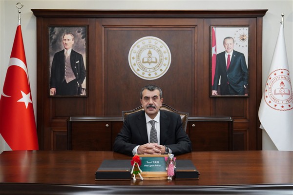 Bakan Tekin: Öğretmenlerin mesleki gelişiminde dijital ve veri temelli yeni dönem başladı Bakan Tekin: Öğretmenlerin mesleki gelişiminde dijital ve veri temelli yeni dönem başladı